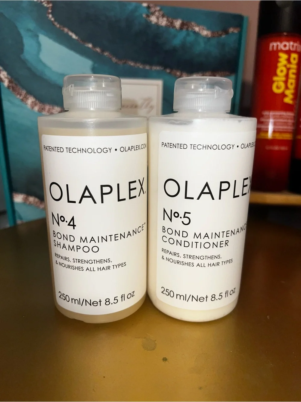 Olaplex No.4 Shampoo & No. 5 Conditioner